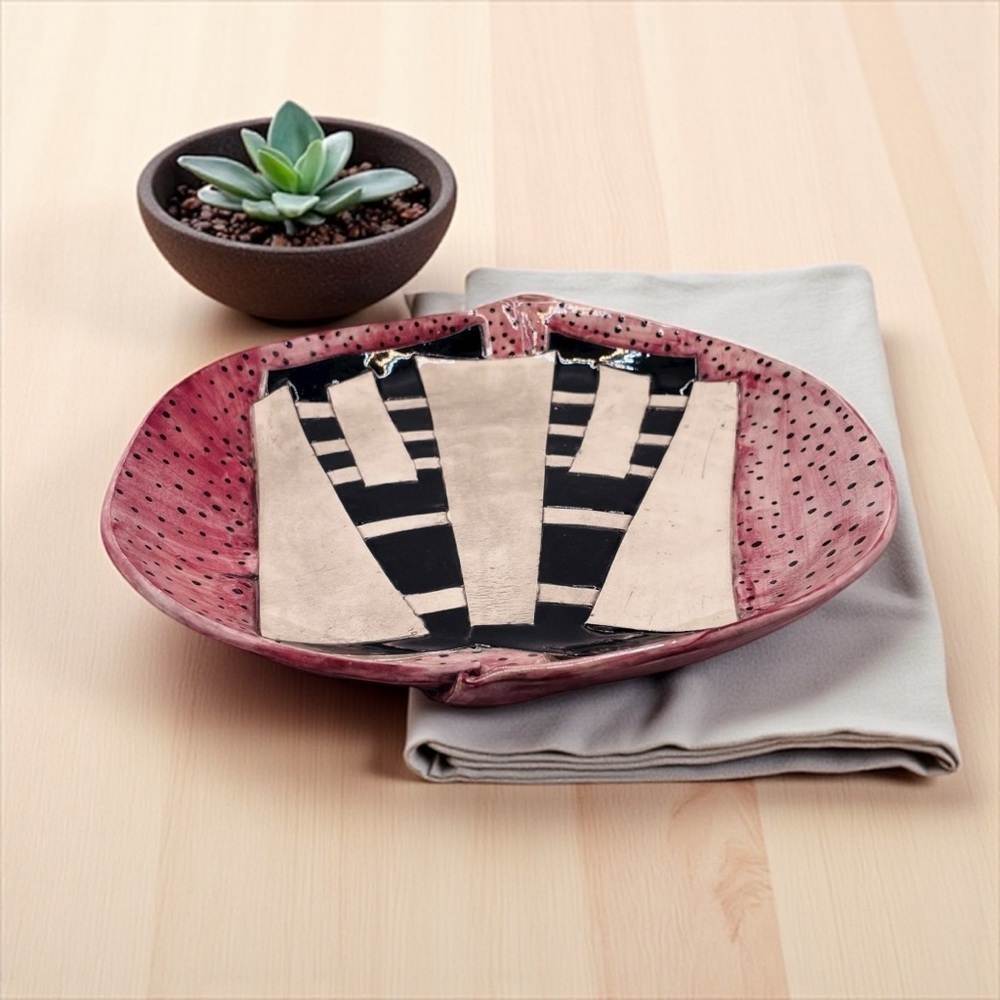 Handmade Ceramic Pottery Plate Signed T.Shapiro Pink Black Modern Abstract 10.5”